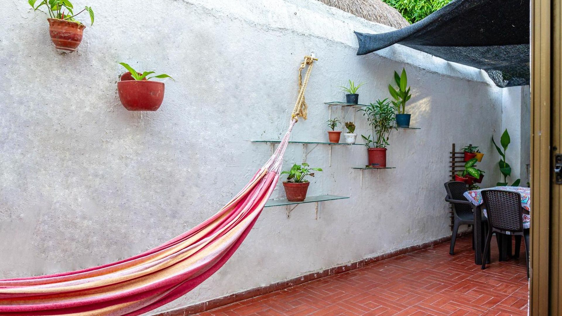 Guest house Oresca 4*